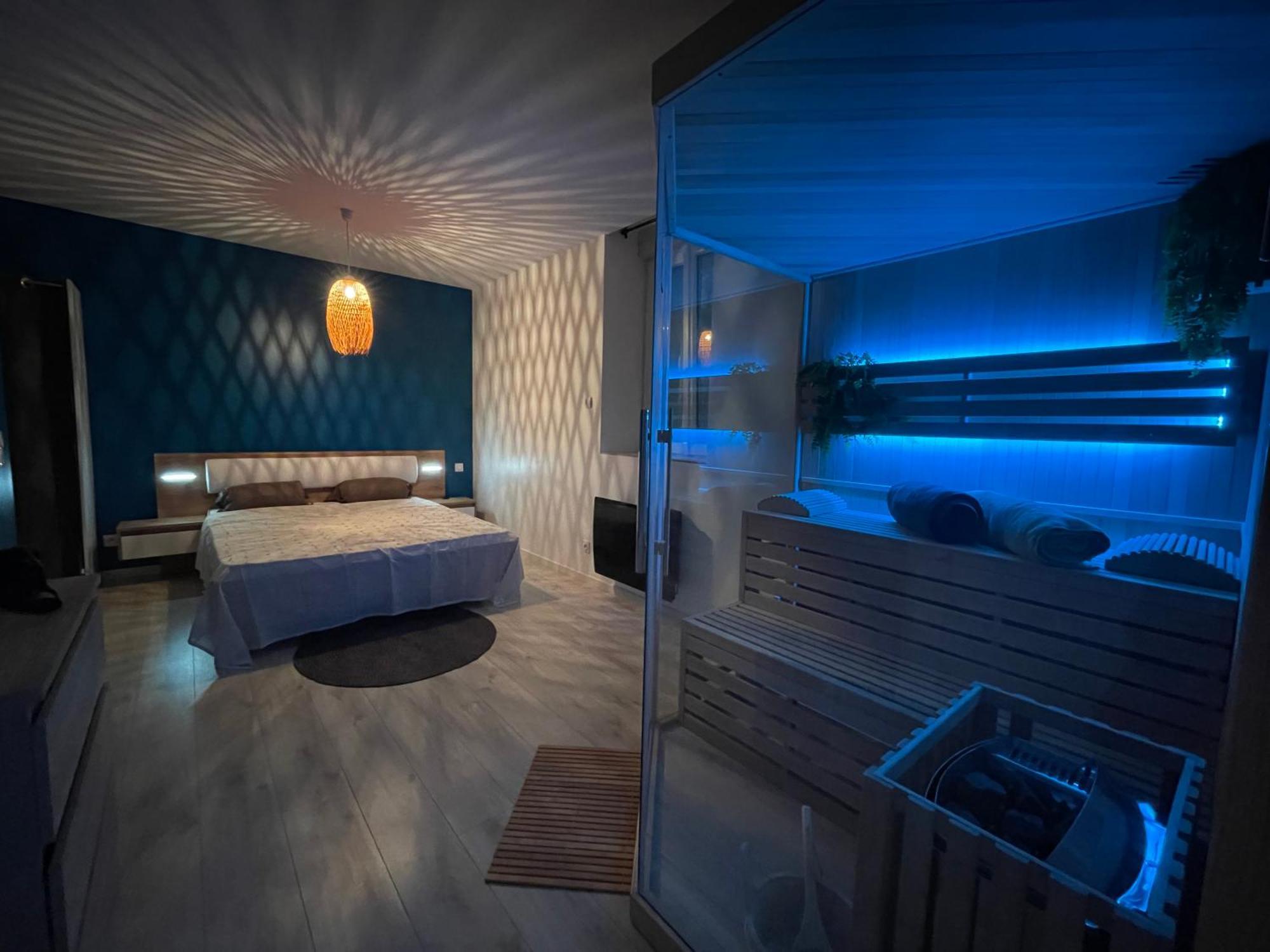 Sauna En Bord De Riviere Morez Bagian luar foto